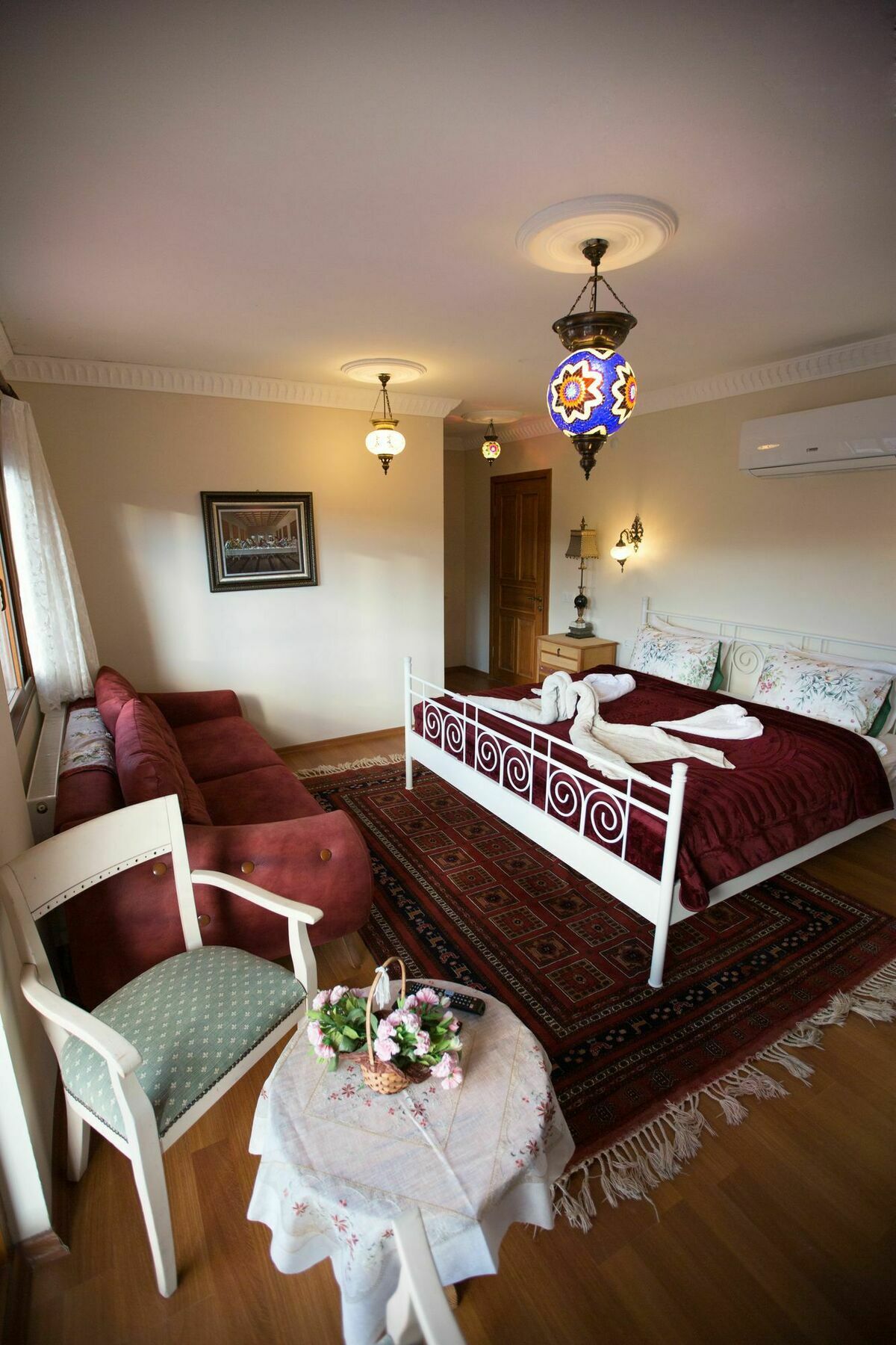 Can Efes Hotel Селчук Екстериор снимка
